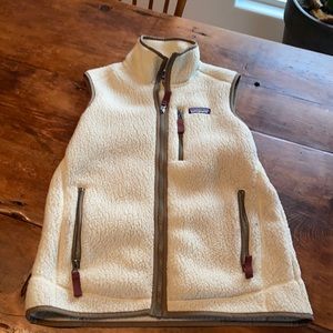 Patagonia Retro Pile Vest- Ivory size Small